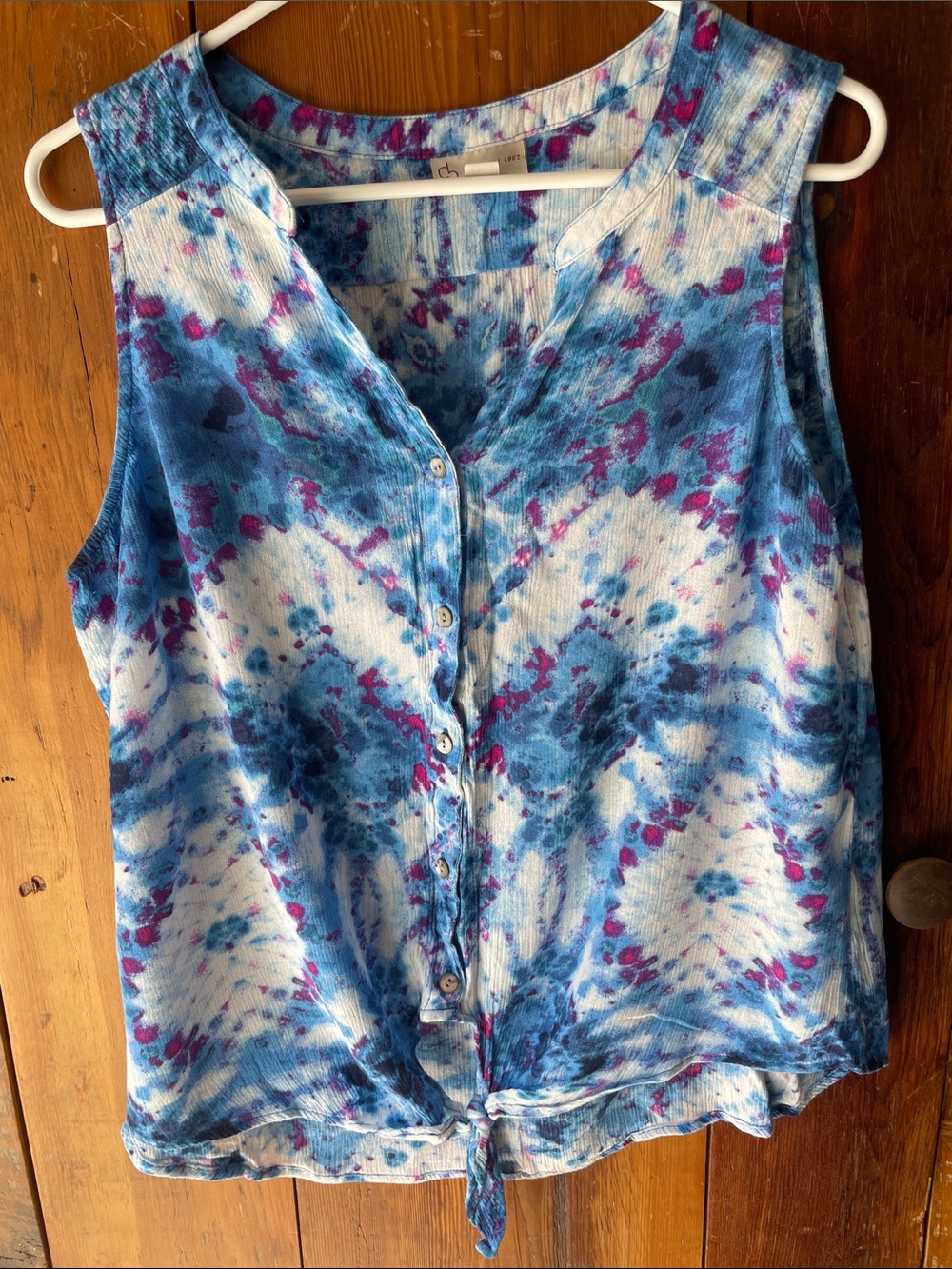 DC Sleeveless Tie-Front Button-Down Top in Blue and Magenta